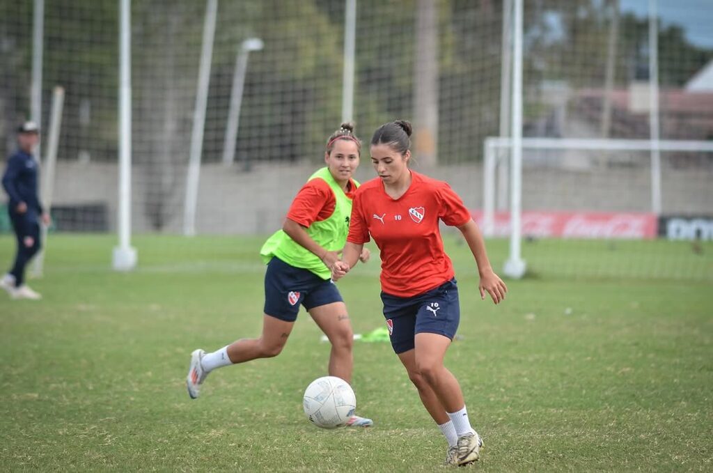 📸 Última práctica de cara al partido de mañana.___TodoRojo 🔴(JPG)