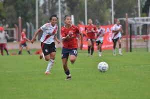 Final del partido para las Diablas 🔚___Independiente 1 - 3 River__⚽️ Agustina Gulino(JPG)_2