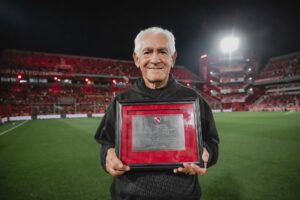 Los 80 años de Pancho Sá ♥️__Ídolo de _Independiente. Leyenda del fútbol argentino. ___TodoRojo 🔴(HEIC)_0
