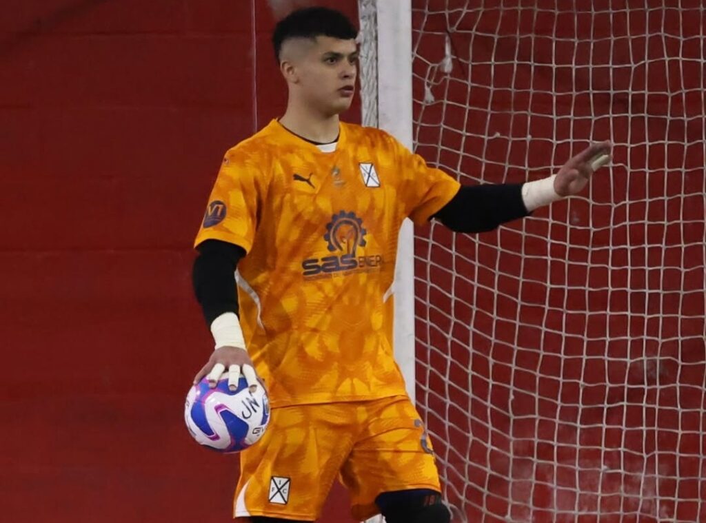 Primera titularidad para Joaquin Mardones en el arco de _Independiente ✅___TodoRojo 🔴(JPG)~2