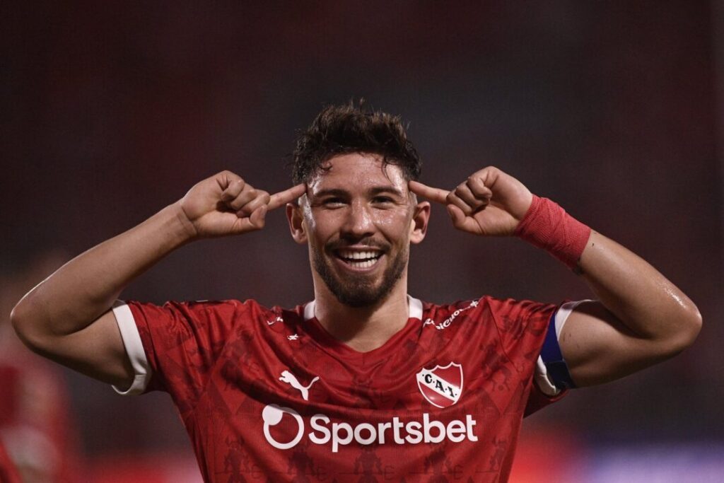 Felipe-Loyola-le-agradecio-a-la-gente-de-Independiente