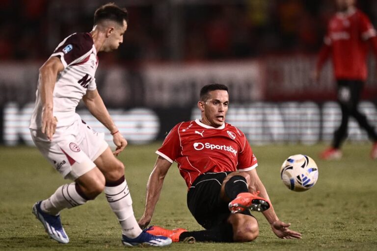 2️⃣3️⃣ 🎩___TodoRojo 🔴(HEIC)_1