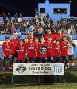 CAMPEONES EN BALCARCE 🏆⚽__La categoría 2016 se consagró campeona de la Copa de Oro en el Torneo _Javier Vallina__ disputado en la ciudad de Balcarce.(