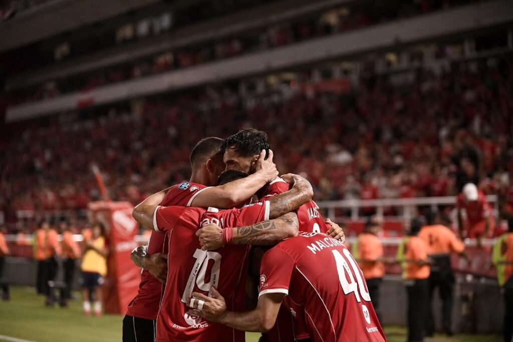 SIEMPRE_LUCHAMOS_UNIDOS___TodoRojo 🔴(HEIC)_1