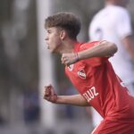 9kSUcnKKx_2000x1500__1