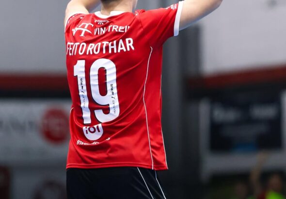 El partido de este tipo. ___TodoRojo 🔴(JPG)