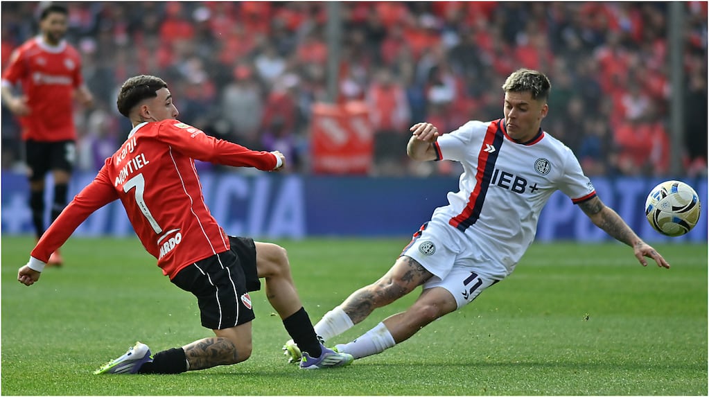 san-lorenzo-vs-independiente-partido-destacado-de-la-fecha-9-foto-fotobaires-WVIGRFXLPNC33N56QKIDO3WGTQ
