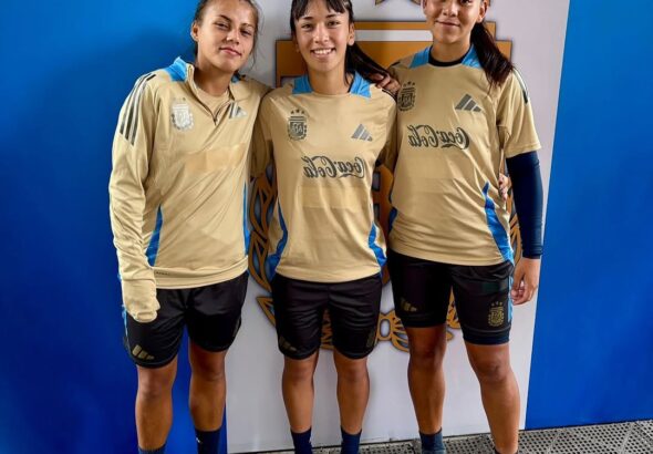 ¡Nuestras Diablas_ en la Selección_ 🇦🇷__Pía Álvarez_ Mía Gamarra y Oriana Villa están siendo parte de los entrenamientos de la Selección Sub17 (