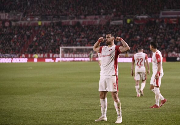 Acá estamos de nuevo.___TodoRojo 🔴(HEIC)