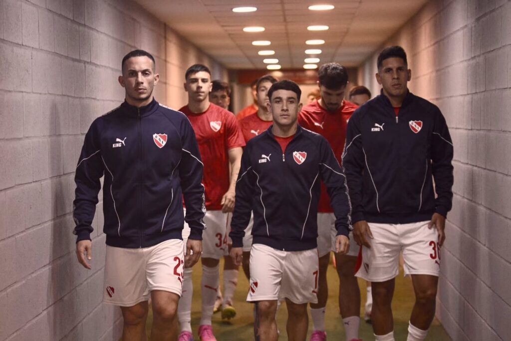 Venimos.___TodoRojo 🔴(HEIC)